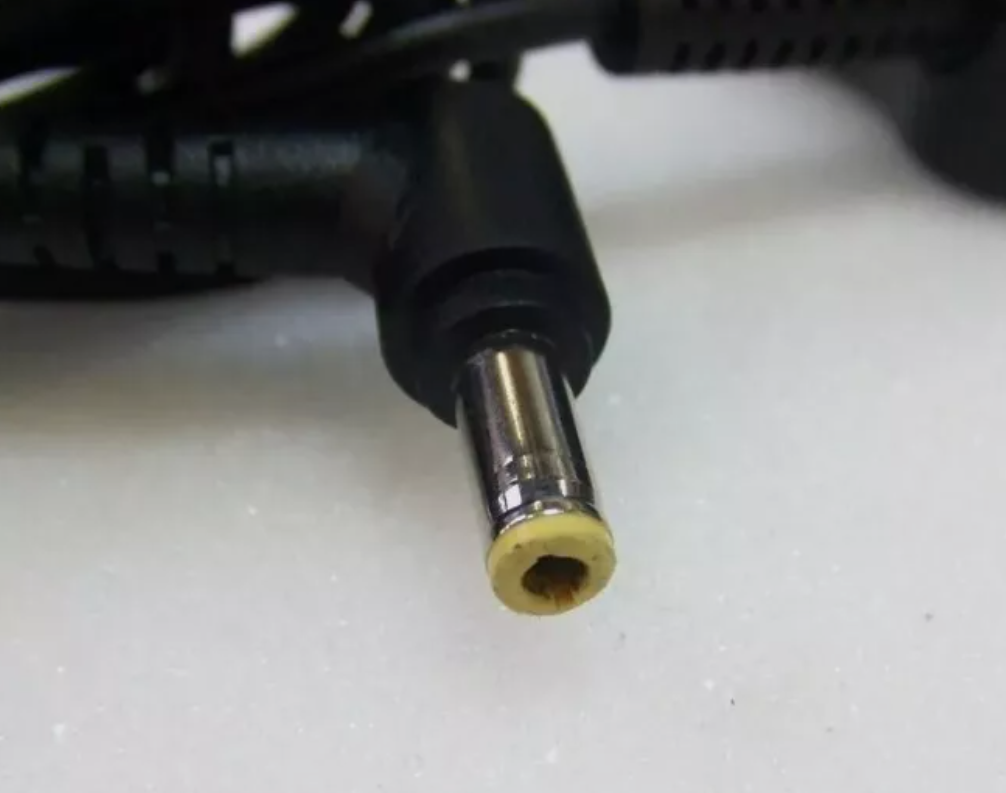 Genuine Original Lenovo Charger 19V 3.42A 65W 5.5mm * 2.5mm