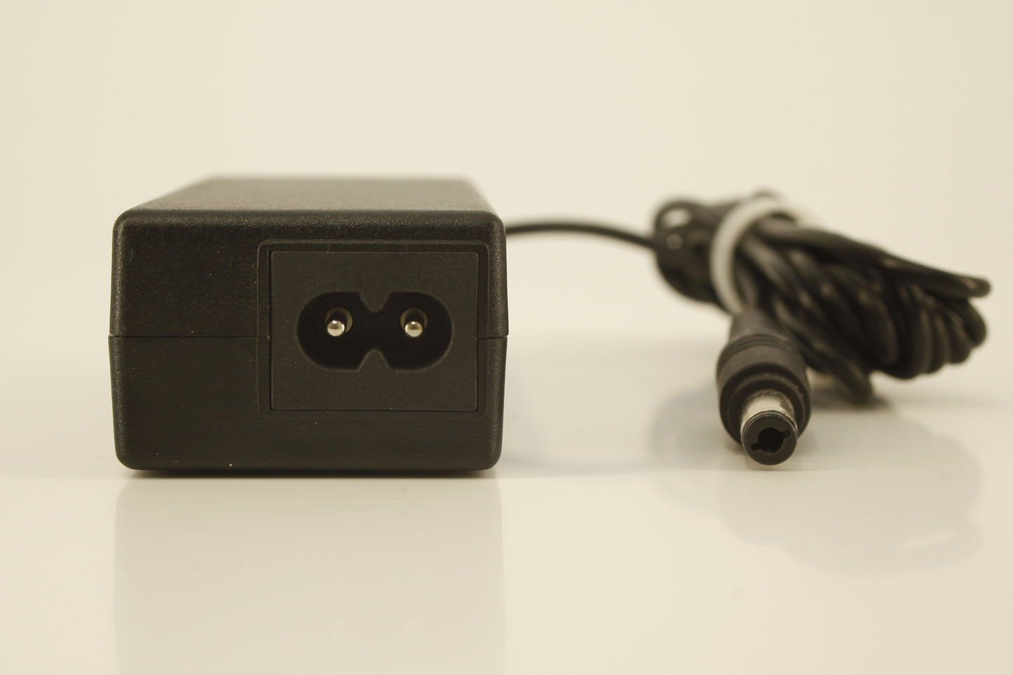 Genuine Yealink 33.6W 48V 0.7A Power Adapter Charger with power lead