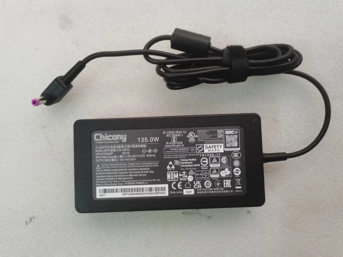 Chicony/Delta/Liteon for Acer 135w 19.5v 6.92a 5.5mm x 1.7mm  Power adapter