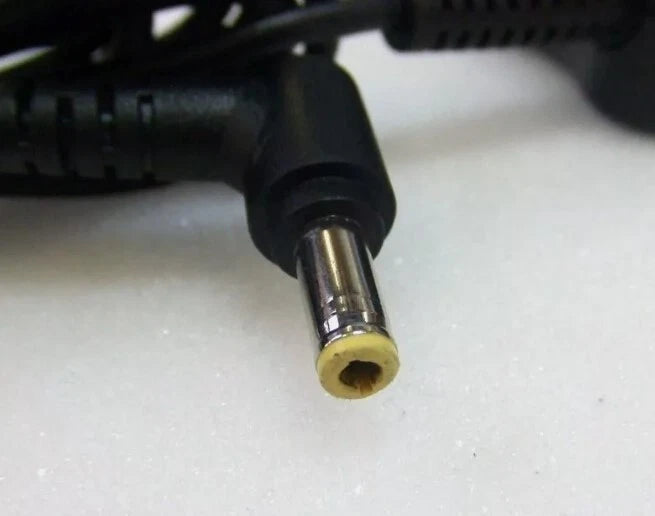 Genuine Original Lenovo Charger 19V 3.42A 65W 5.5mm * 2.5mm