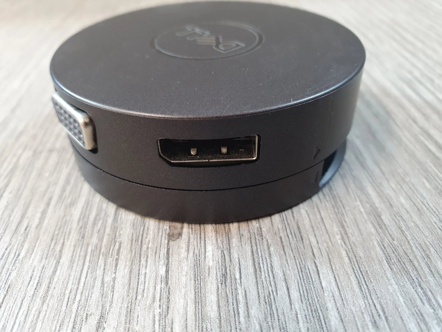 Dell DA300 USB-C Mobile Adapter Dock 6-in-1 HDMI DisplayPort VGA Ethernet USB