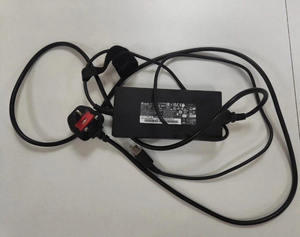 Delta MSI 240W 20V 12A AC Adapter Charger Power Supply-Square interface