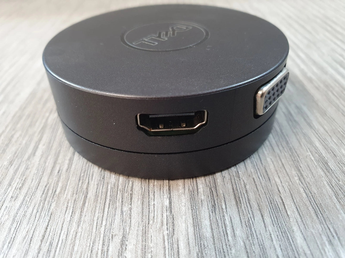 Dell DA300 USB-C Mobile Adapter Dock 6-in-1 HDMI DisplayPort VGA Ethernet USB