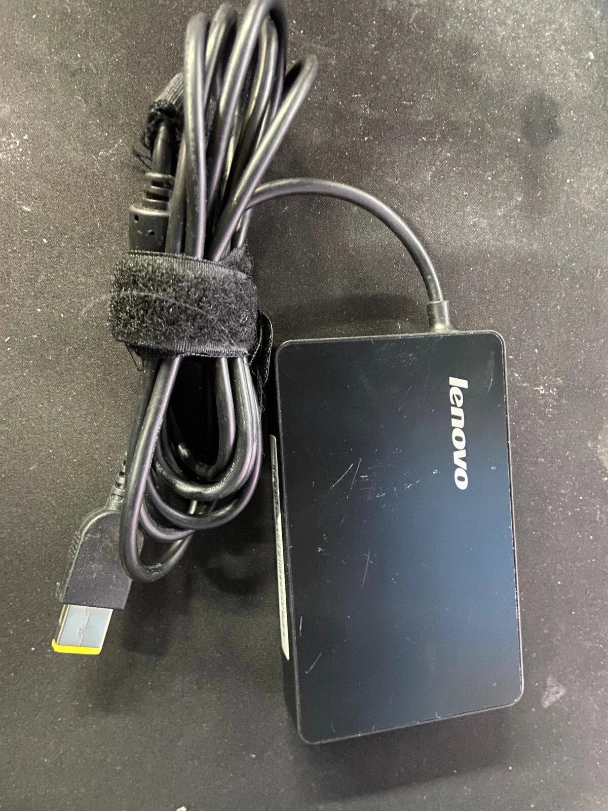 Original Lenovo Charger 20V - 3.25A - 65W Rectangle Tip