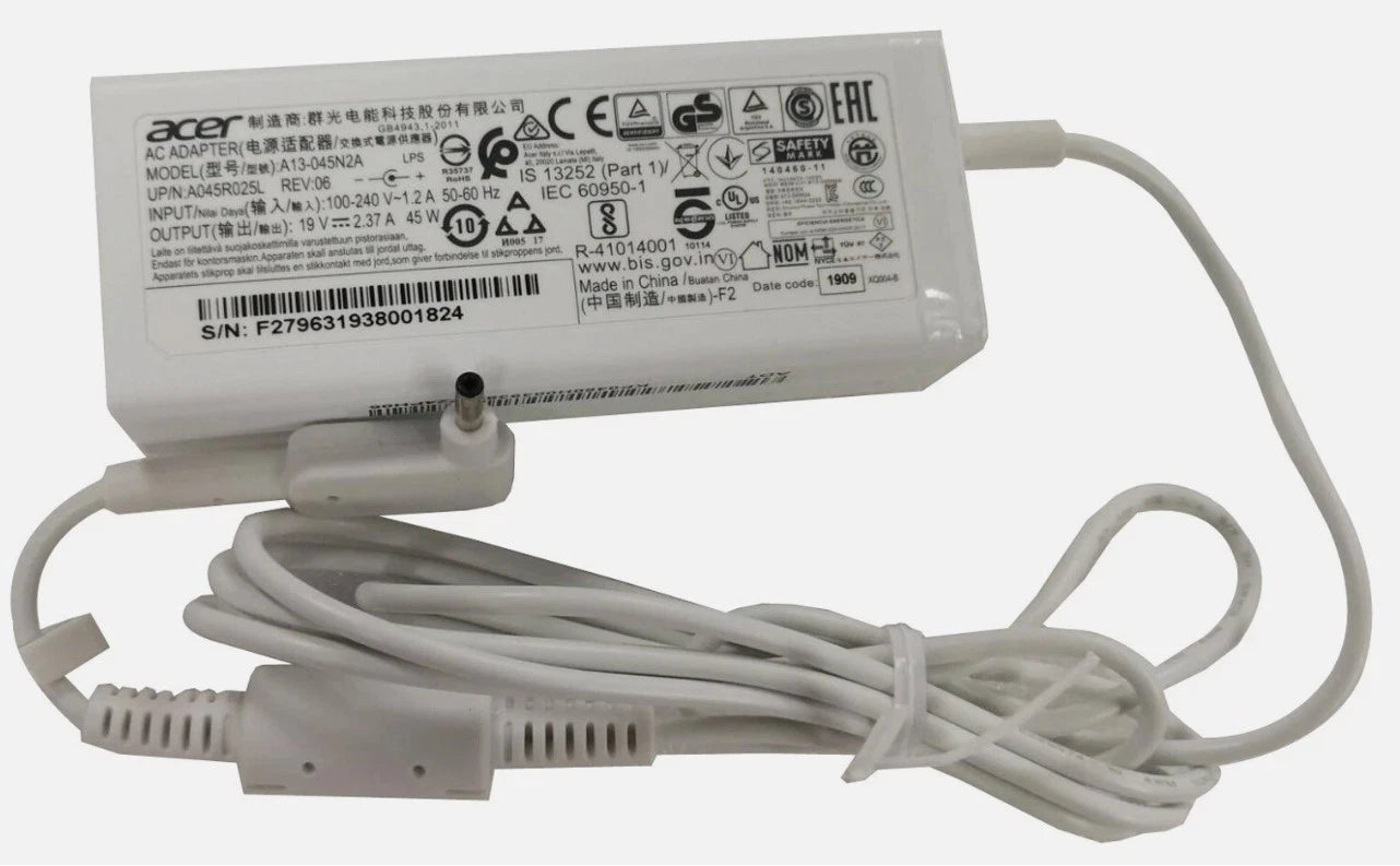 Acer Original white Power Supply Charger 19V 2.37A (45W) 3.0mm *1.1mm (small pin)