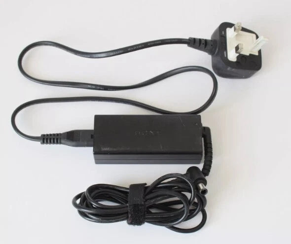 GENUINE SONY LAPTOP CHARGER 19.5V - 2.3A, 45W  WITH POWER LEAD