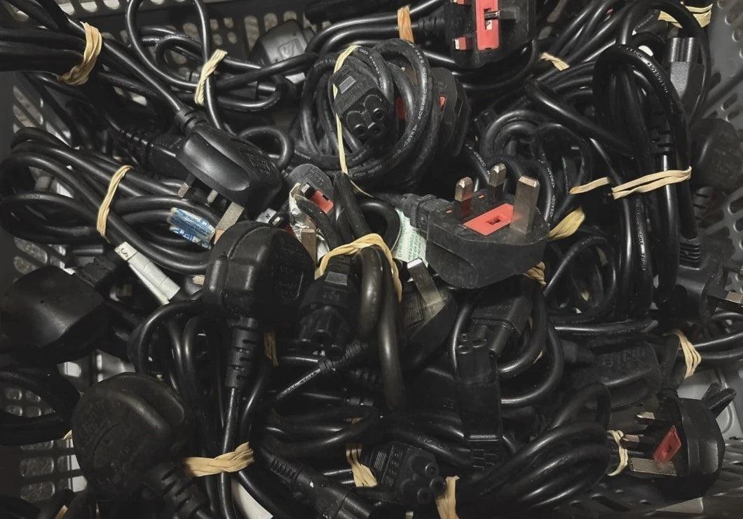 Uk Plug C5 Clover Leaf Power Cable Cloverleaf Mains Lead X 10 JOBLOT
